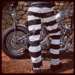 pantalon-motard-de-bagne-HoldFast